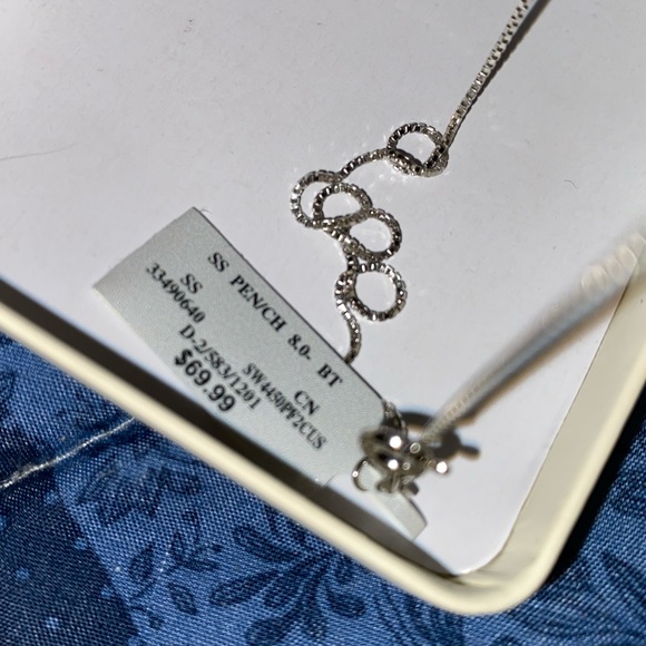 Necklace and earrings set - Picture 3 of 6